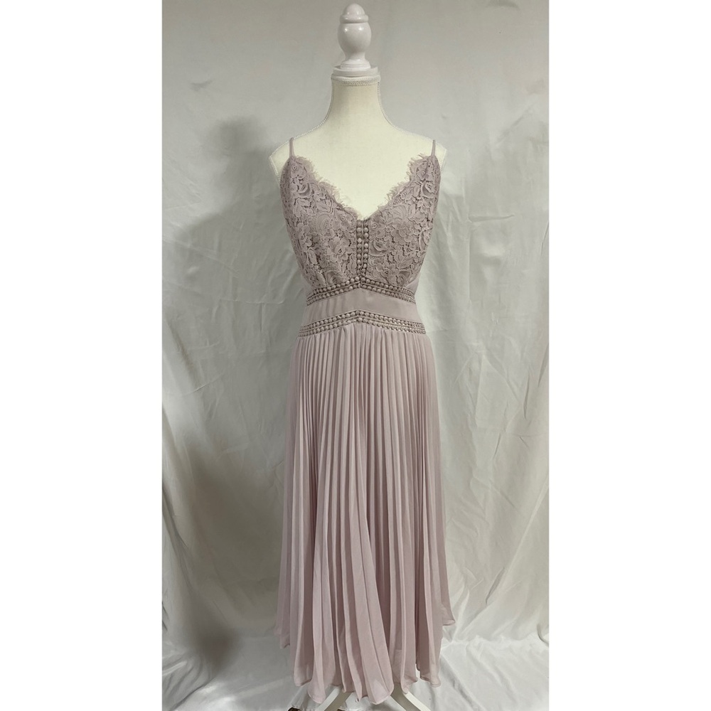 BNWT ASOS DESIGN midi dress with lace bodice and delicate lace trim detail